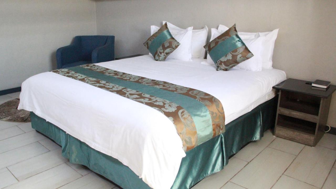 Urban Bliss Hotel Kabwe Экстерьер фото
