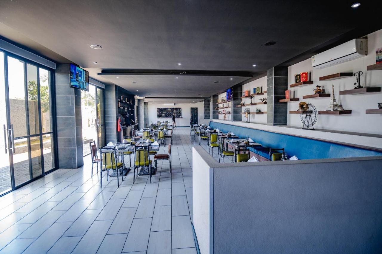 Urban Bliss Hotel Kabwe Экстерьер фото
